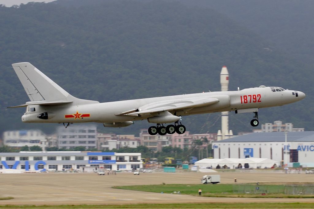 1024px-plaaf_xian_hy-6_li_pang